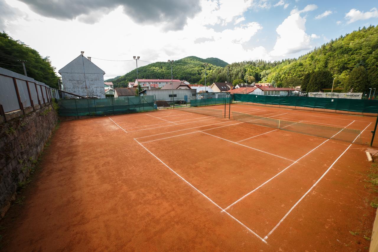 Hotel Daro Banska Stiavnica Exterior photo